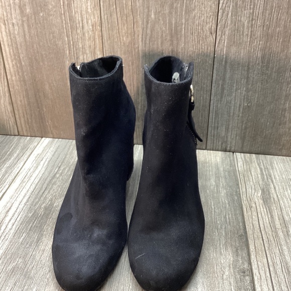 Bershka Booties Heeled Ankle Boots Zippered SIZE 6.5 Faux Suede Black Women’s - Picture 3 of 16